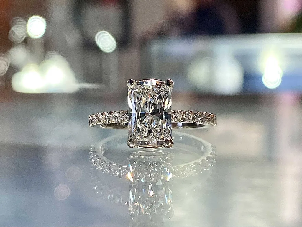 engagement-rectangle-cut-02-01