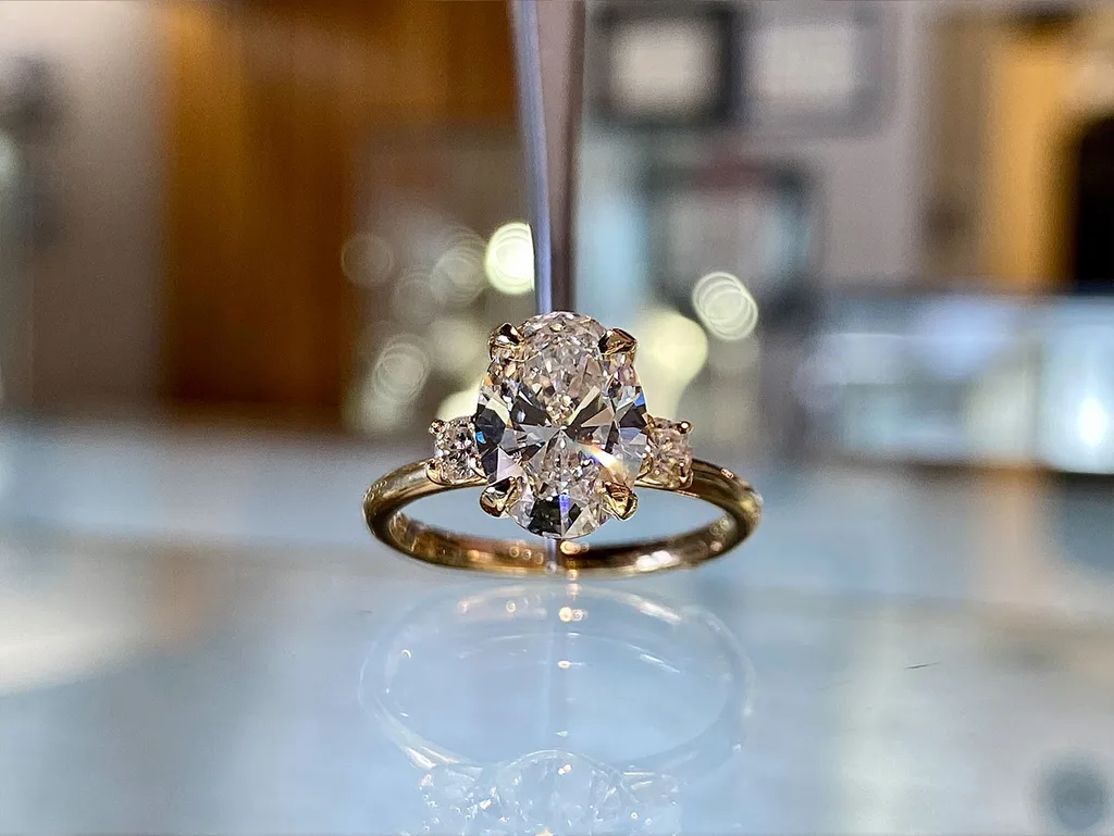 engagement-oval-cut-03