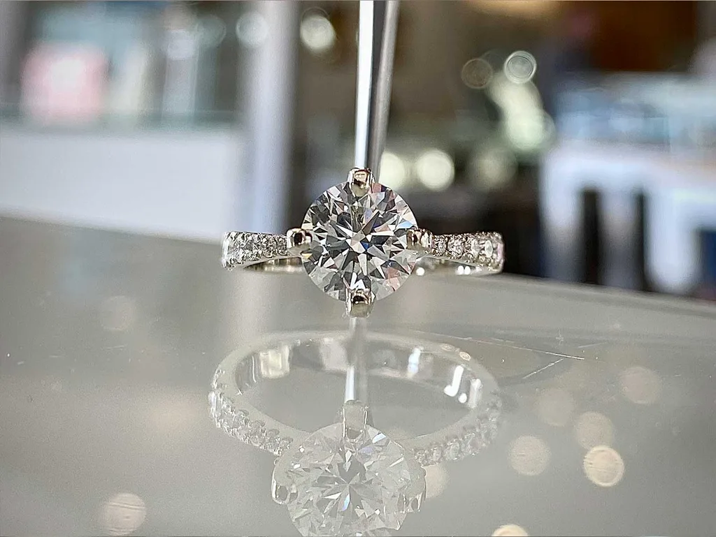 engagement-round-cut-06