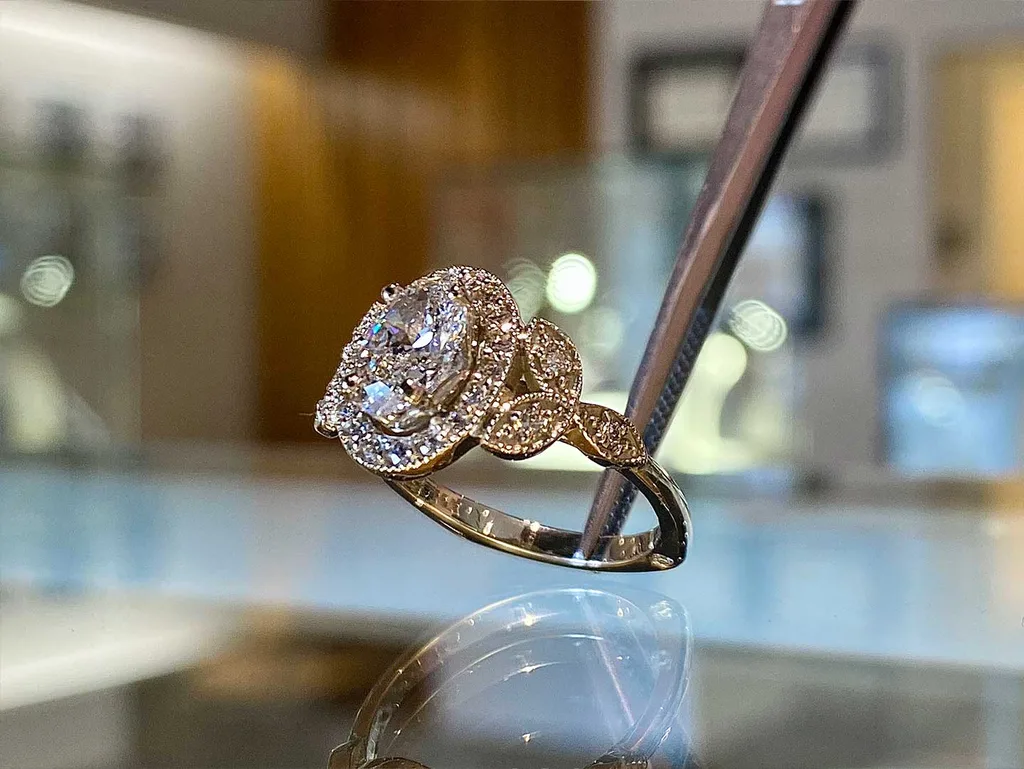 engagement-oval-cut-05-02