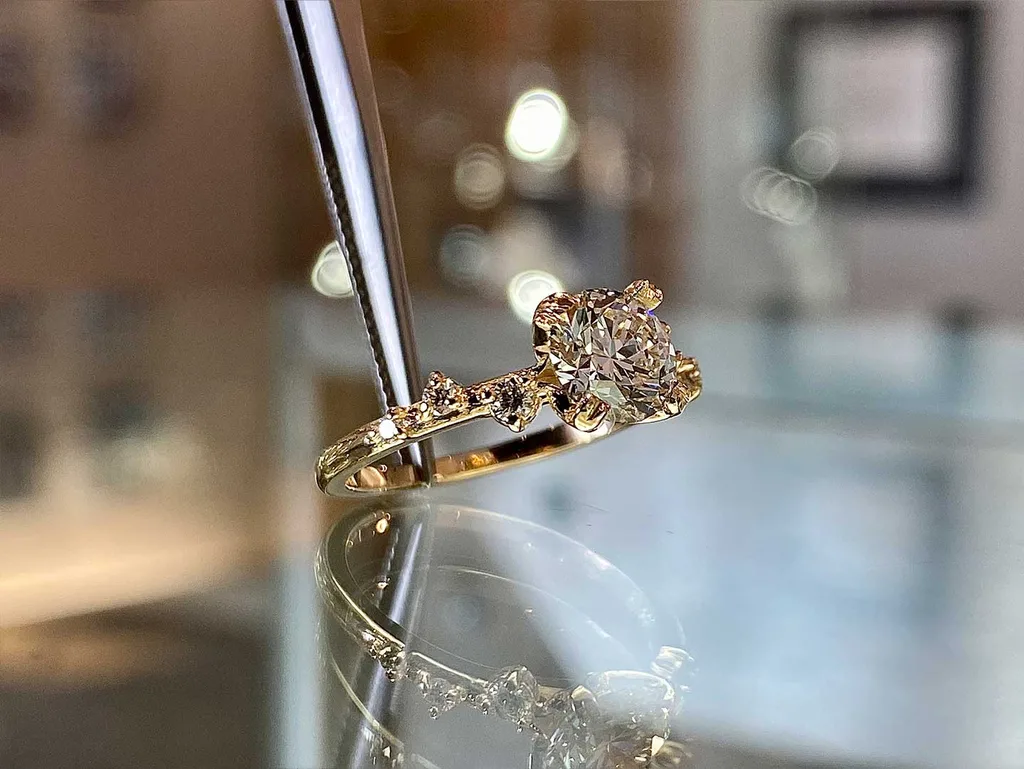 engagement-round-cut-02-02
