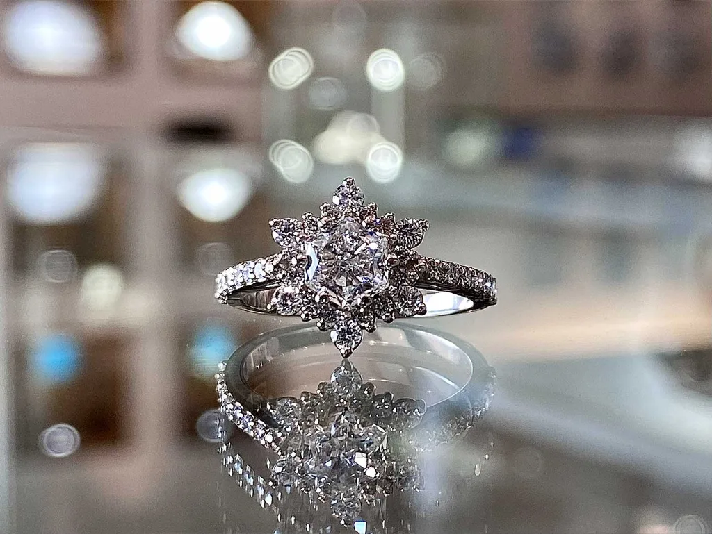 engagement-hexagon-cut-01