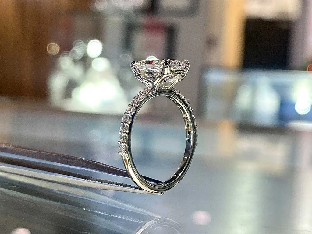 engagement-rectangle-cut-02-03