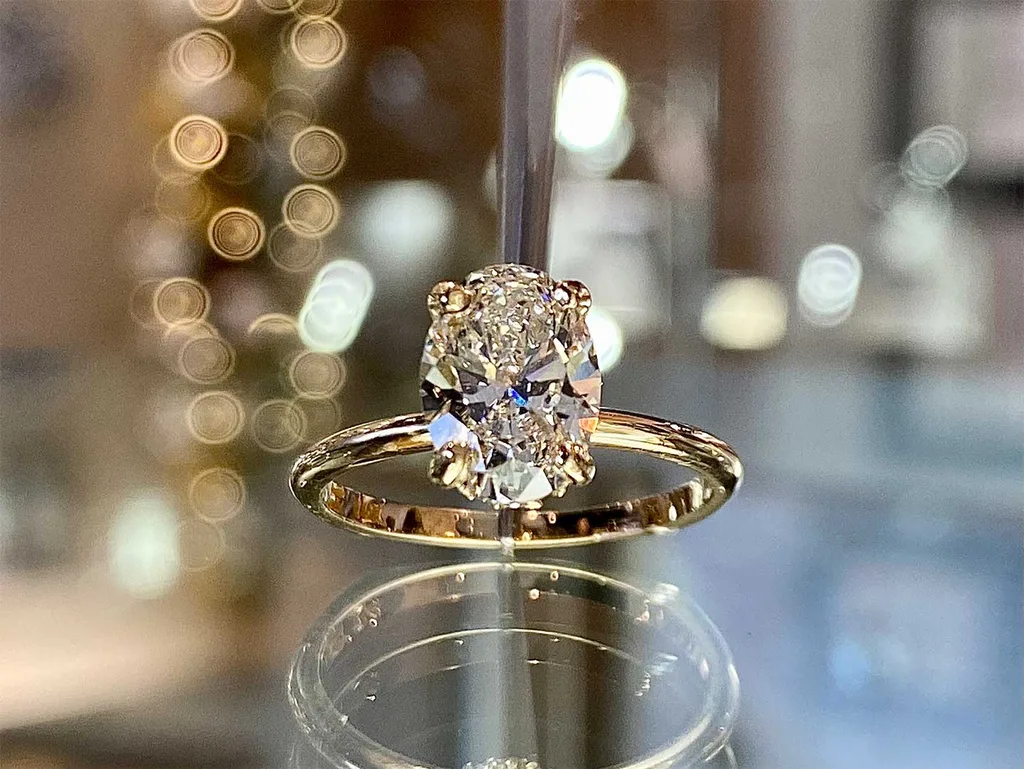 engagement-oval-cut-01-01
