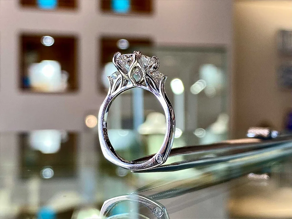 engagement-rectangle-cut-04-02