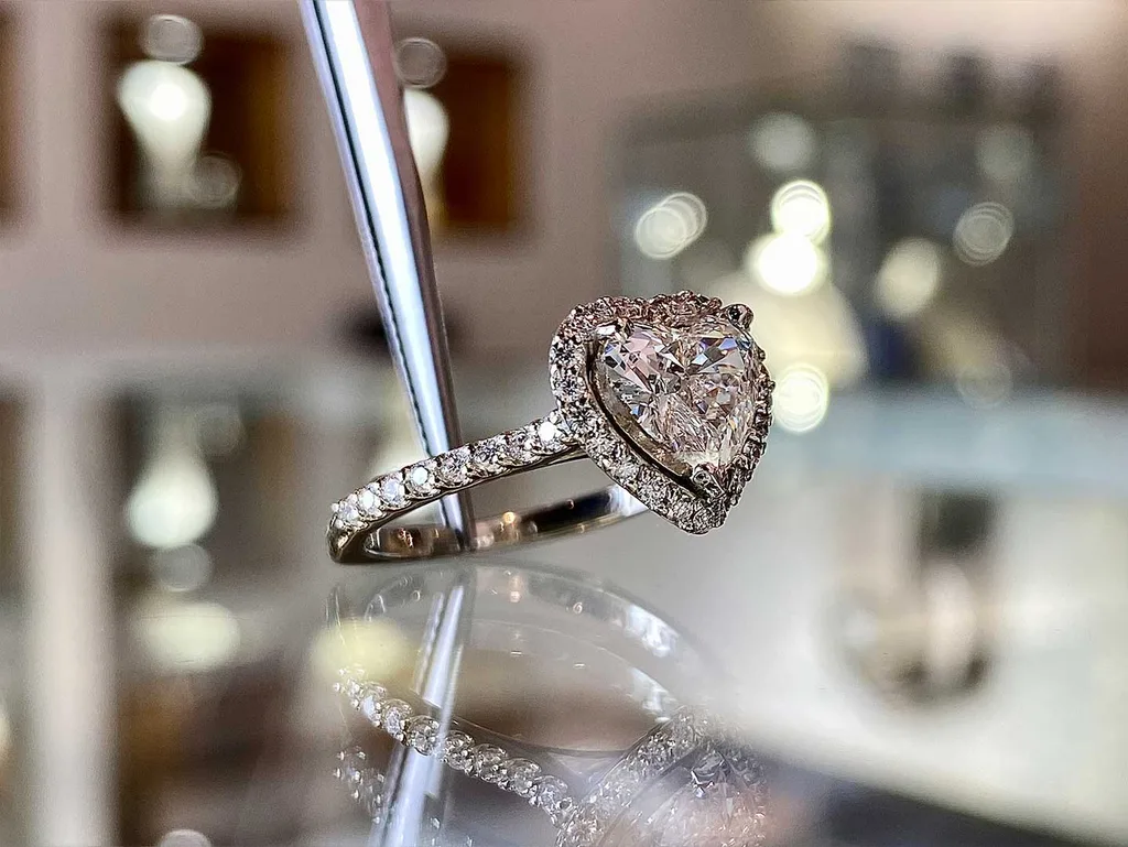 engagement-heart-cut-01-03