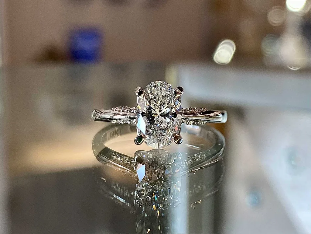 engagement-oval-cut-02