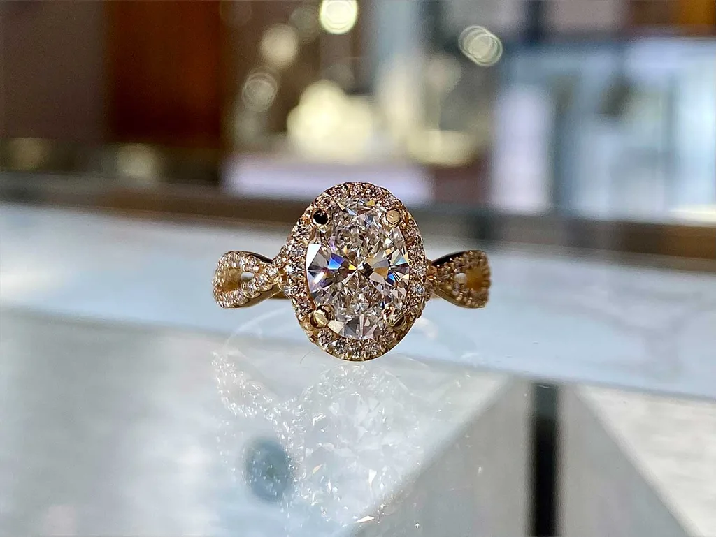 engagement-oval-cut-09
