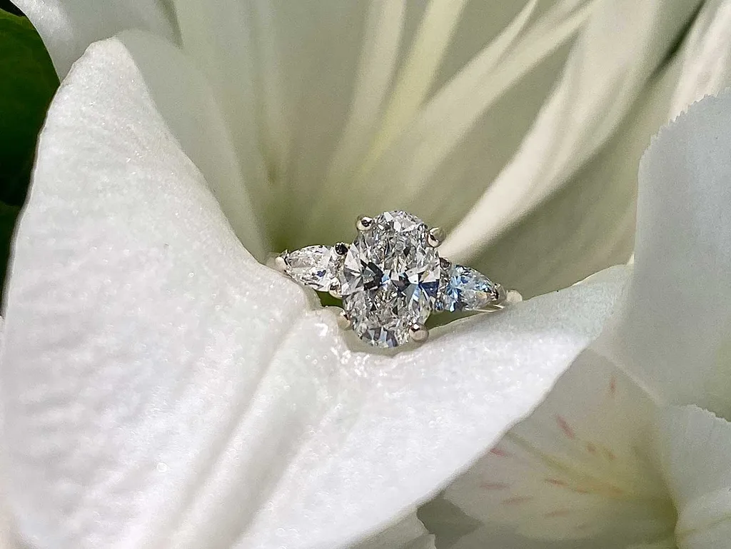 engagement-oval-cut-06