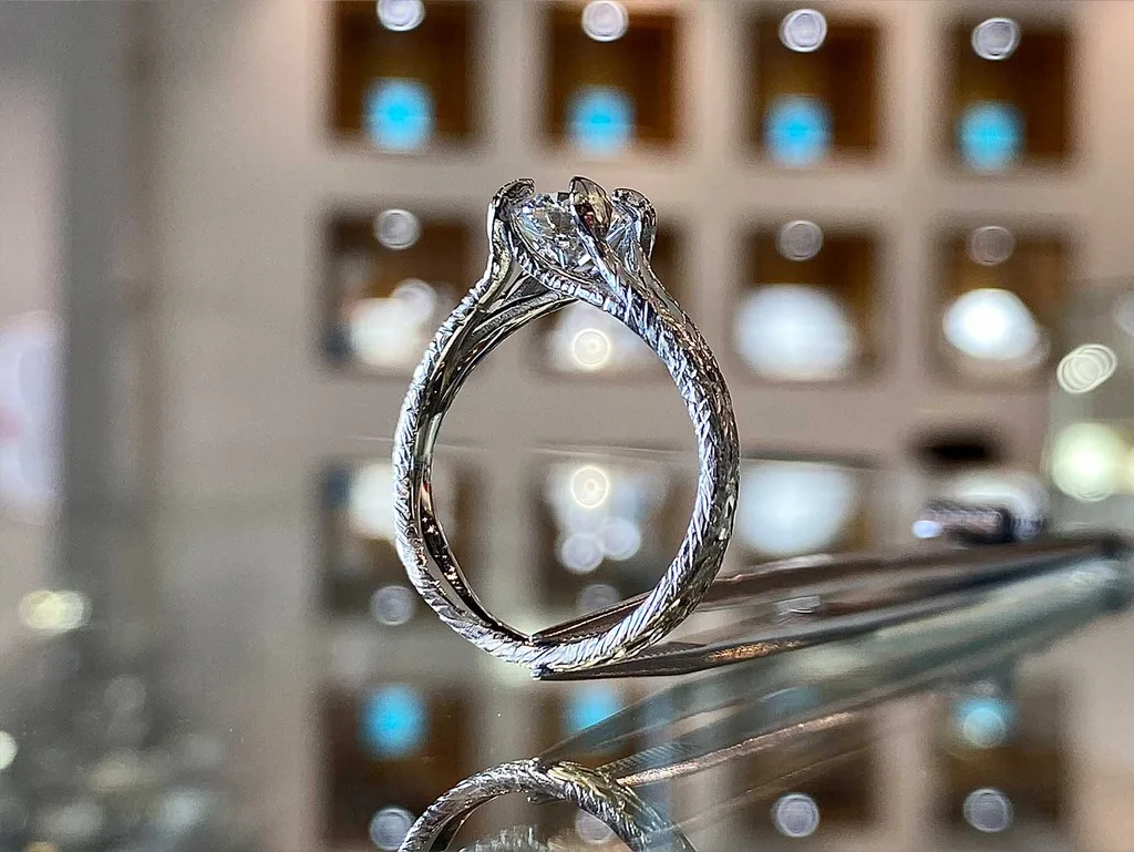 engagement-round-cut-14-02